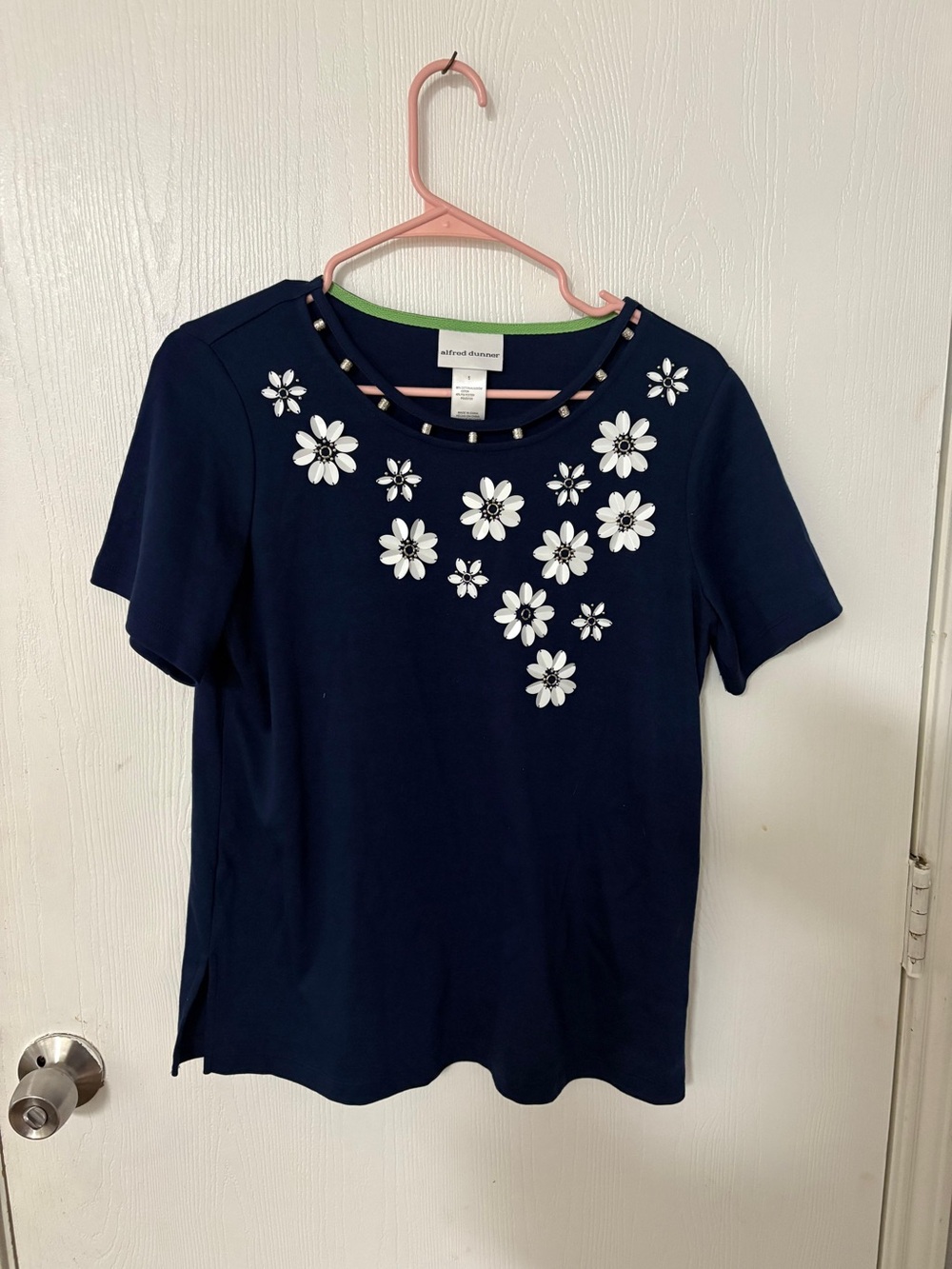 Alfred Dunner Navy Short Sleeve Top with White Floral Appliqués